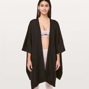 NWT lululemon Free to Cost Wrap